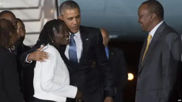 Pres. Obama Meets His Half-Sister, Auma, For The First Time At Kenya Today [See Photos]